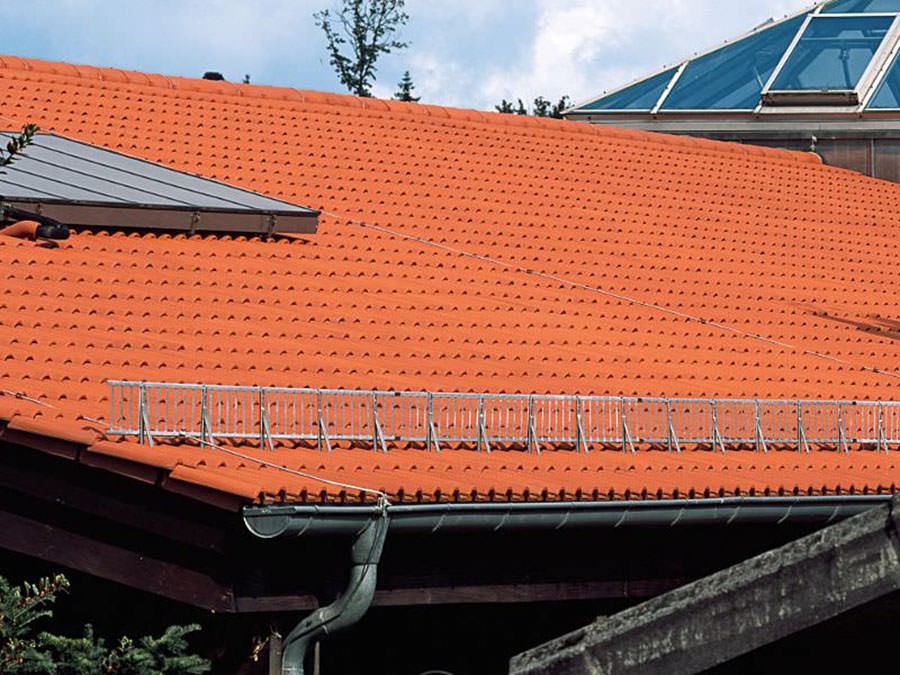 Montering av snörasskydd. Huddinge Fullersta