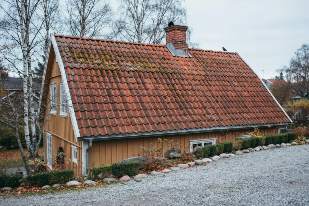 s f rl nger du livsl ngden p tegeltaket praktiska r d f r sk tsel inspektion och f rebyggande underh ll